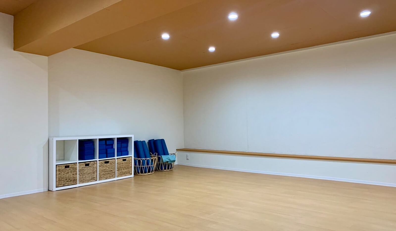 Little Yoga Retreat(英語ヨガスタジオ)| 放出栄町商店街