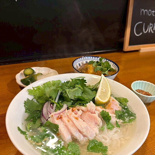 フォー（motoe CURRY）| 放出栄町商店街